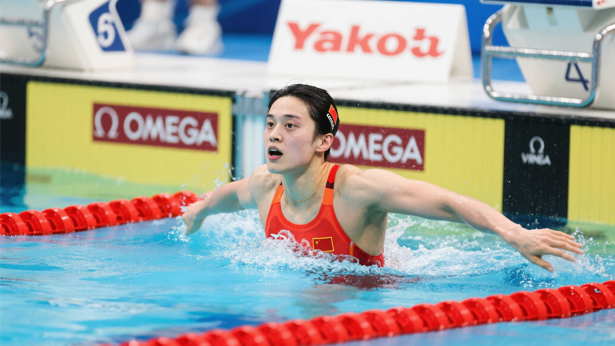 在他的幫助 在他的幫助